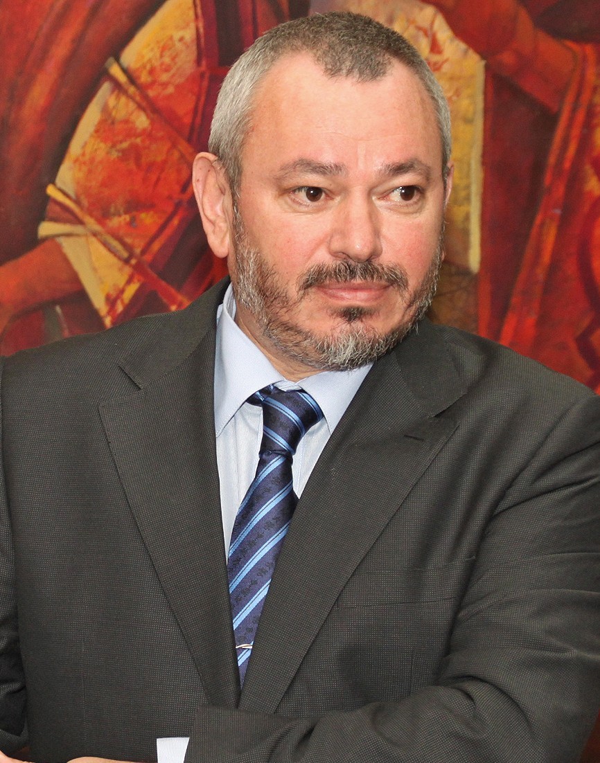 Горещи новини | Завършва ремонт за над 2 млн. лв. на спортната зала и басейна на ВТУ