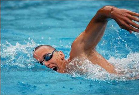 Спорт | Пет национални рекорда и три бронзови медала   за Антъни Иванов и Бояна Томова в Гърция