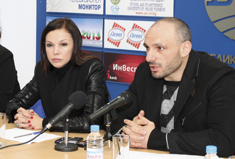 Юлияна Дончева и Станислав Недков представиха мотивите за референдума.