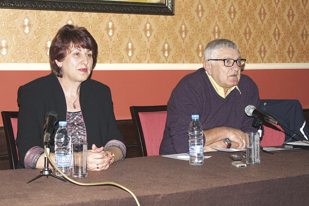 Водачът на листата на “Коалиция за България” Мариана Бояджиева и вторият - Петър Кънев разговаряха с представители на над 50 собственици на фирми от общината.