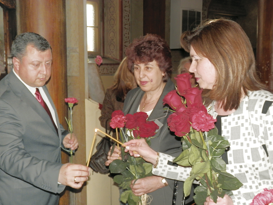 Пари и власт | Подкрепа за бизнеса и справедливи   доходи поискаха павликенчани от   кандидат-депутатите на БСП