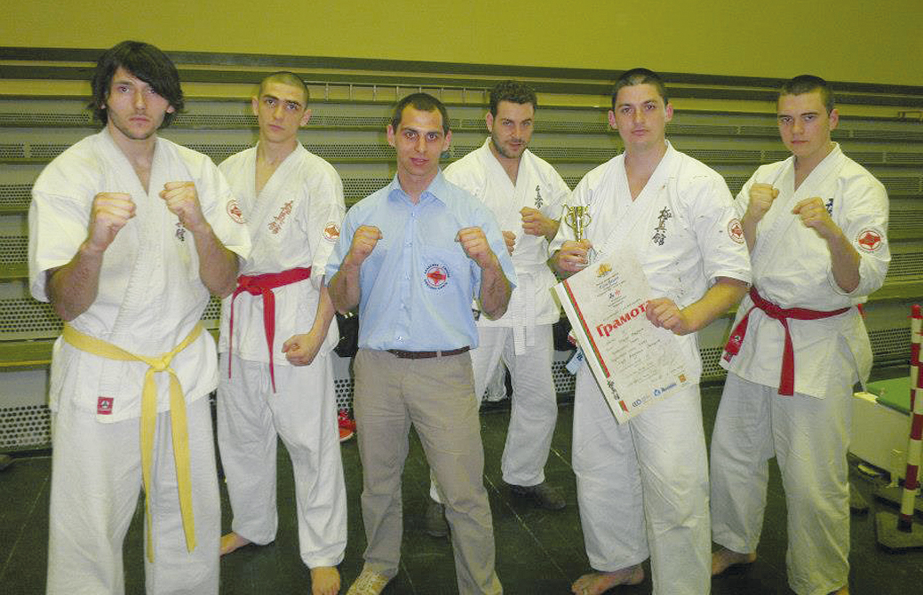 Спорт | Тодор Тодоров игра   полуфинал на международен   турнир по киокушин карате