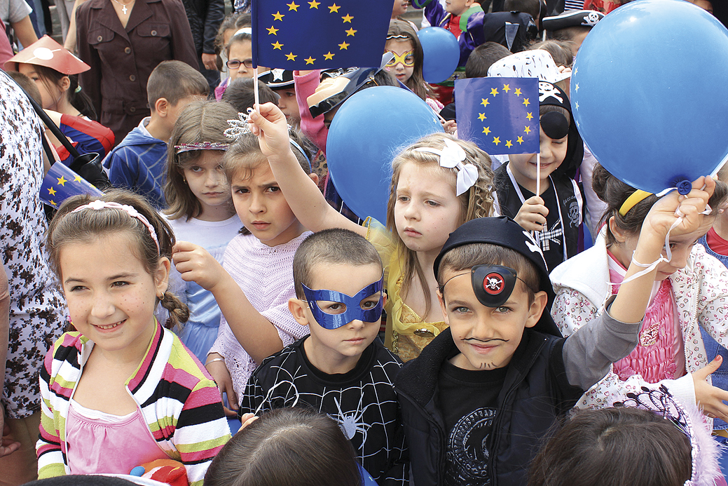 Общество | Децата превземат В. Търново на 1 юни