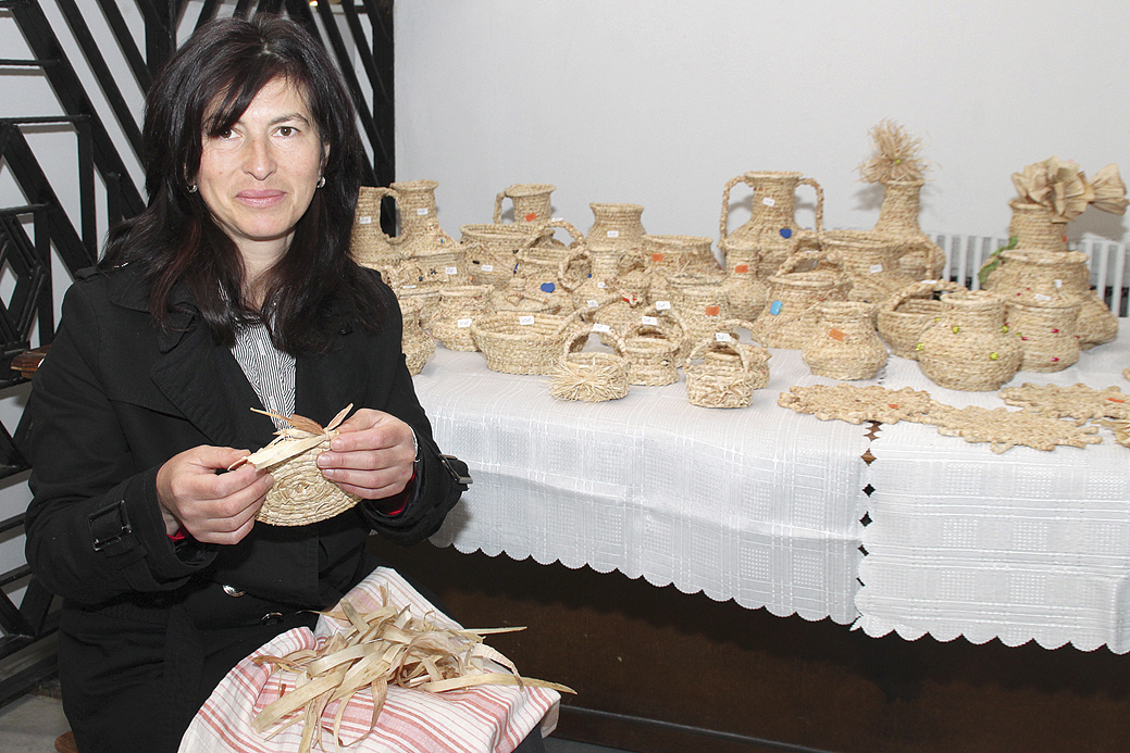 Общество | Плетенето с шума е стар занаят,   който става все по-модерен