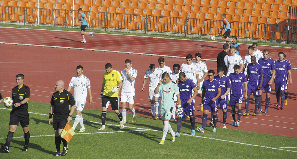 Спорт | И “Лудогорец” разгроми “виолетовите”