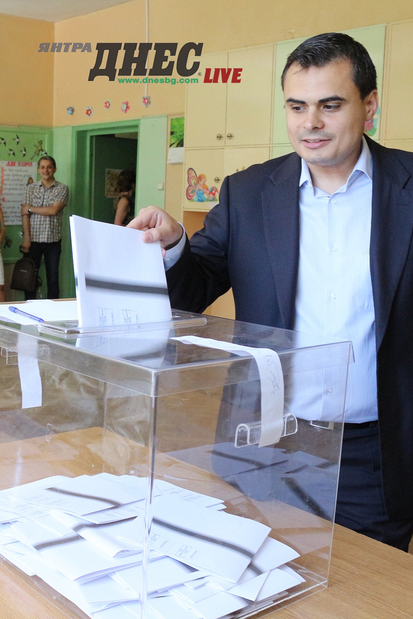 Горещи новини | Петър Николов:  Гласувах за  нормалност