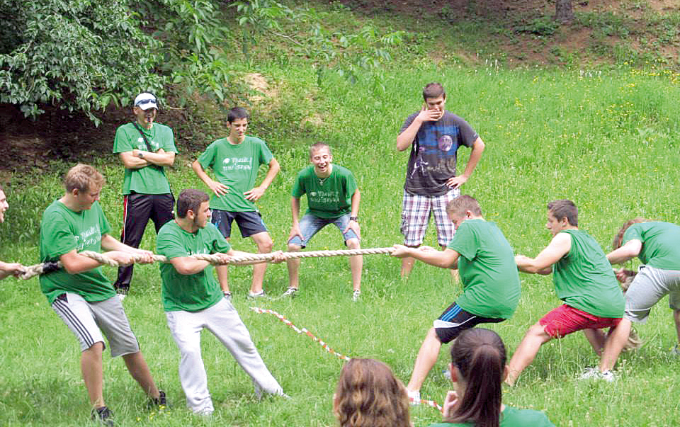 Спорт | Американският колеж отбеляза  Еньовден със спортен празник
