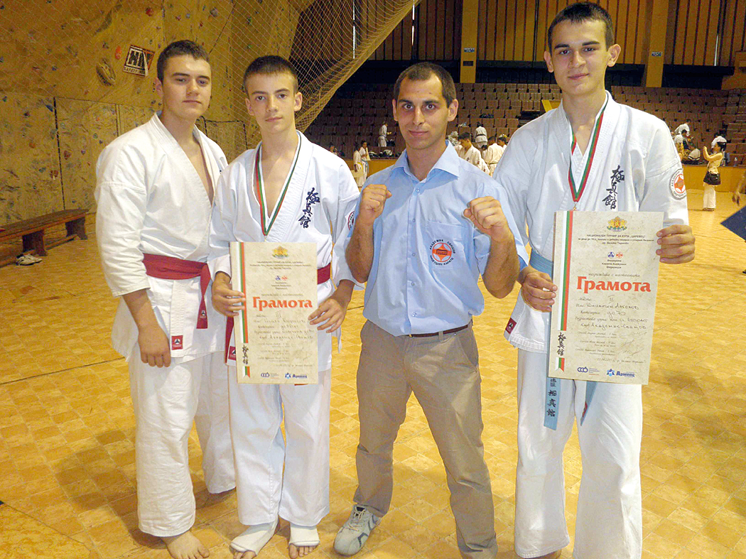 Спорт | Свищовлии спечелиха два бронзови медала  от купа “Царевец”