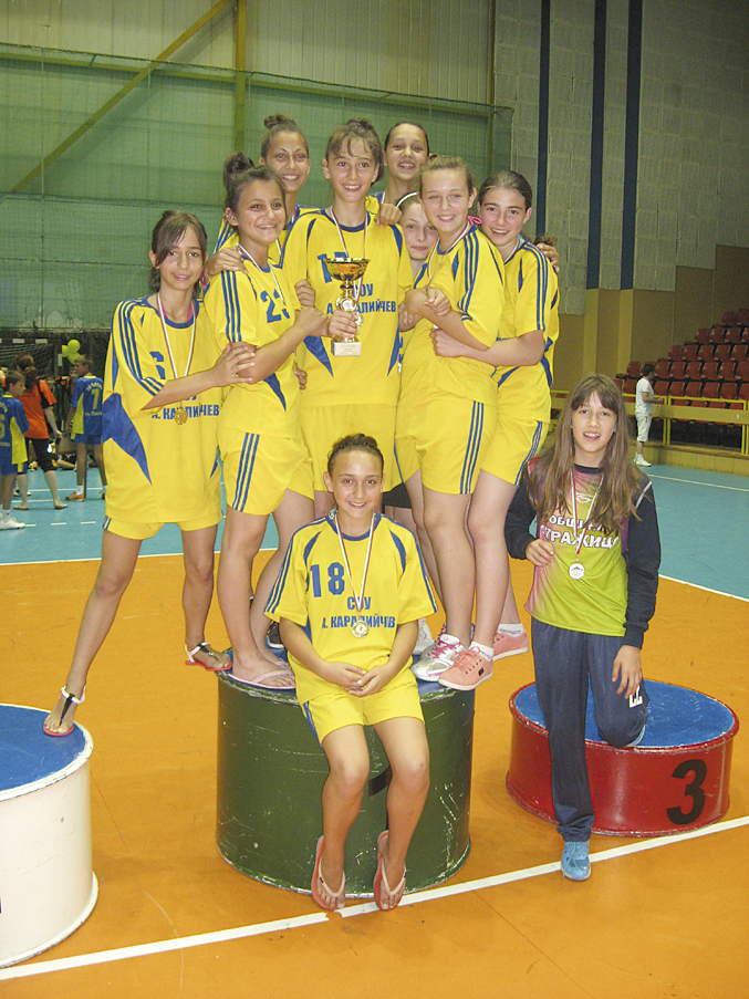 Спорт | Стражишките хандбалистки спечелиха купа “Гурбалов”