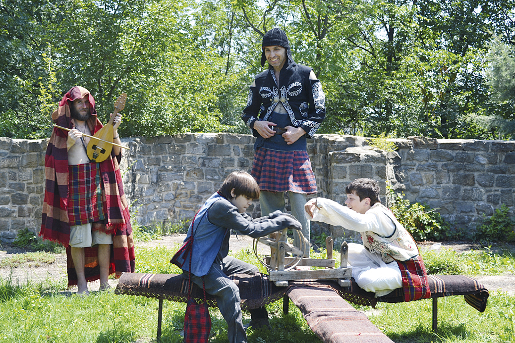 Общество | Представиха “Антихрист насън и   наяве” сред руините на Царевец