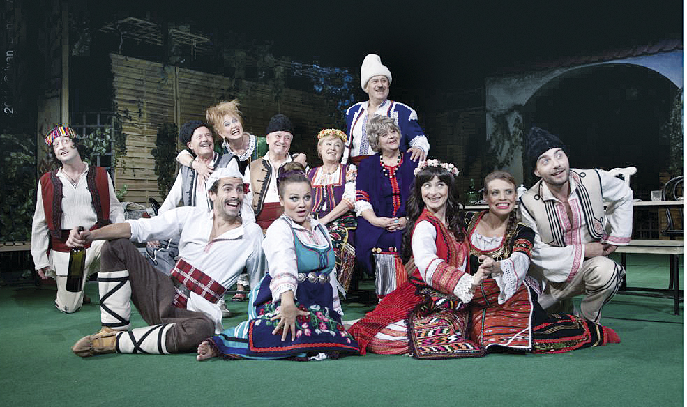 Общество | Култовият спектакъл “Кръщене” на Камен Донев гостува в Павликени