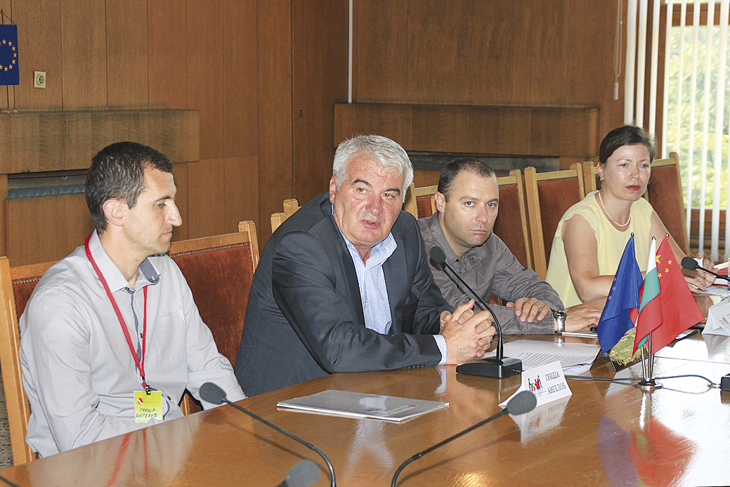 Общество | Българските предприятия не са готови да привлекат китайски инвеститори