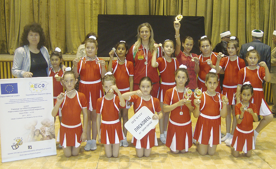 Спорт | В НУ “Цани Гинчев” изучаваха таекуондо