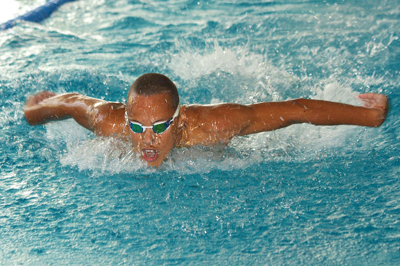 Спорт | Антъни Иванов стана шампион за мъже и подобри два национални рекорда