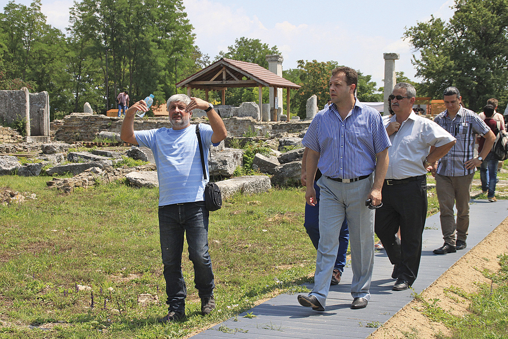 Общество | По проект за близо 2 млн. лева  Никополис ад Иструм привлича туристите