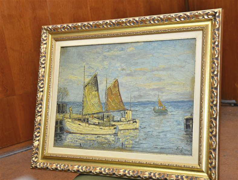 Общество | Митница Свищов дари 200 монети и картина от 19 век на музея и картинната галерия