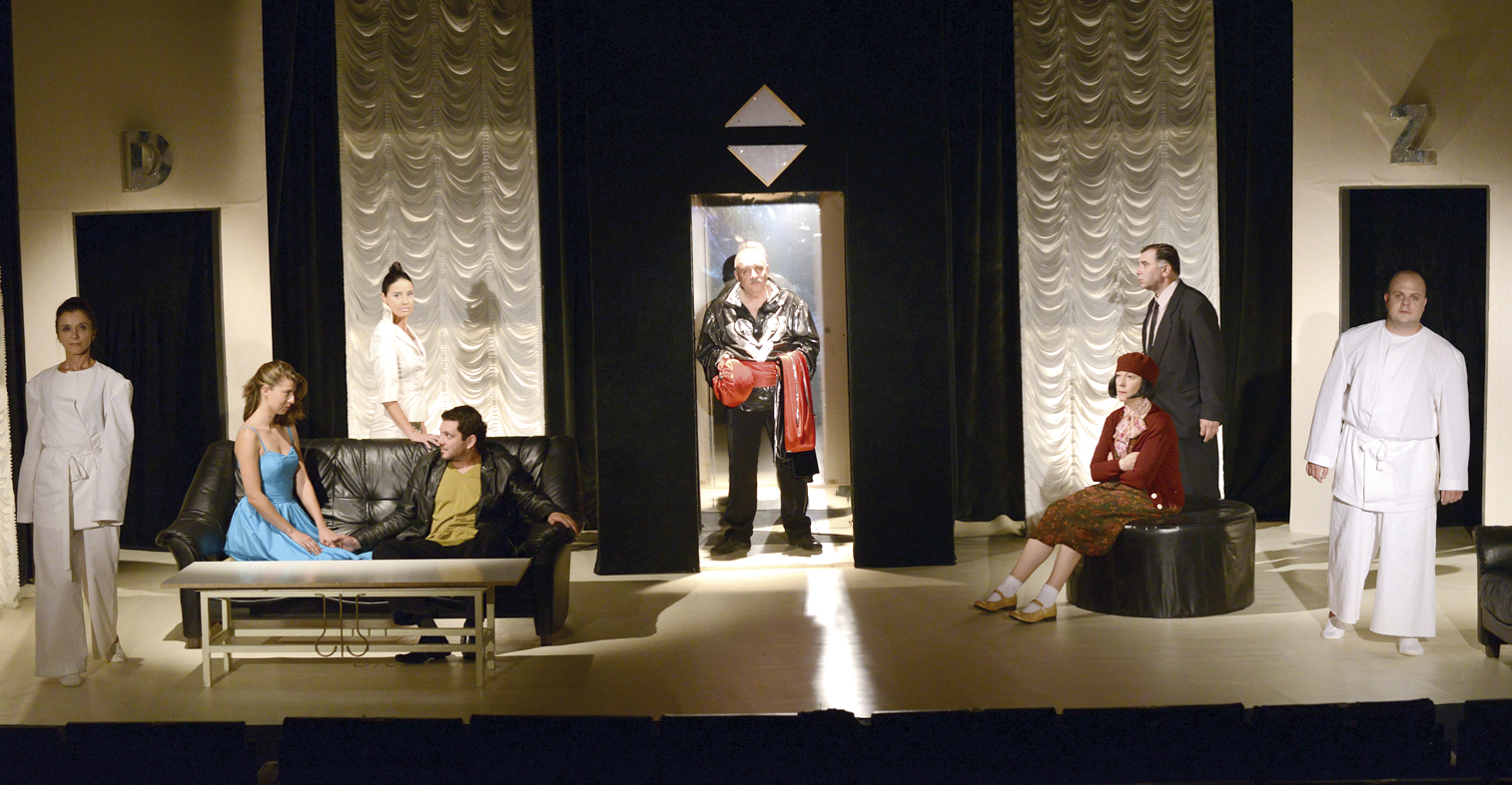 Общество | Поставят на търновска сцена  “Хотел между тоя и оня свят”