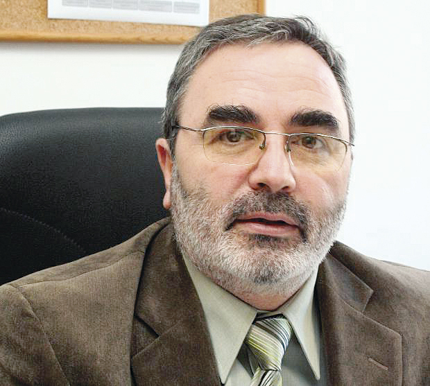 Общество | Д-р Ангел Кунчев, главен държавен здравен инспектор на България: “Опасната мода да се отказват имунизации връща у нас отдавна забравени болести”