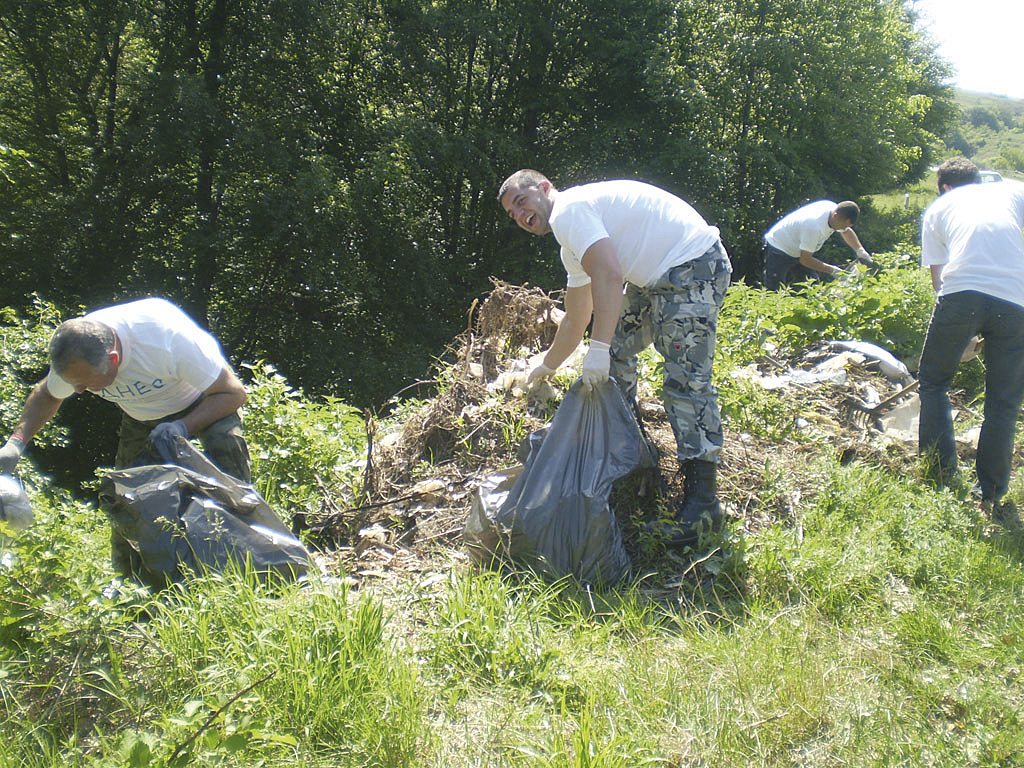 Общество | Велико Търново се включва в   почистването на Стара планина