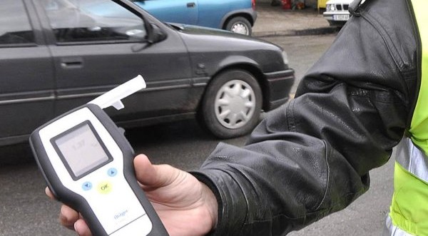 Пиян шофьор блъсна три автомобила на паркинг