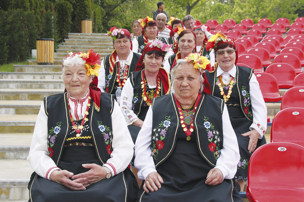 Култура | Над 4000 певци, музиканти и танцьори  от целия свят превземат В. Търново