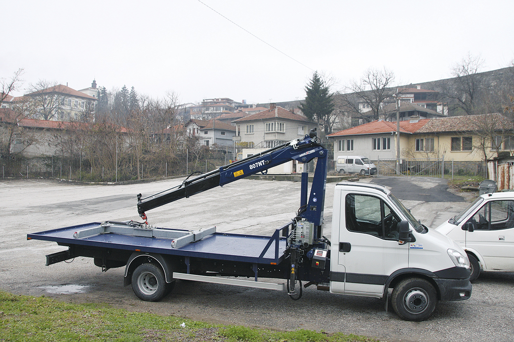 Горещи новини | Още един “паяк” тръгва по улиците на В. Търново, ще извозва по две коли едновременно
