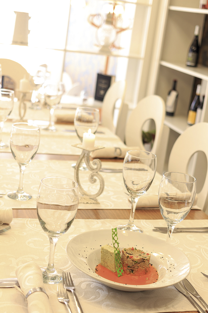 Булгур с гъби, флан от тиквичка и сос паприка в ресторант “Асеневци”