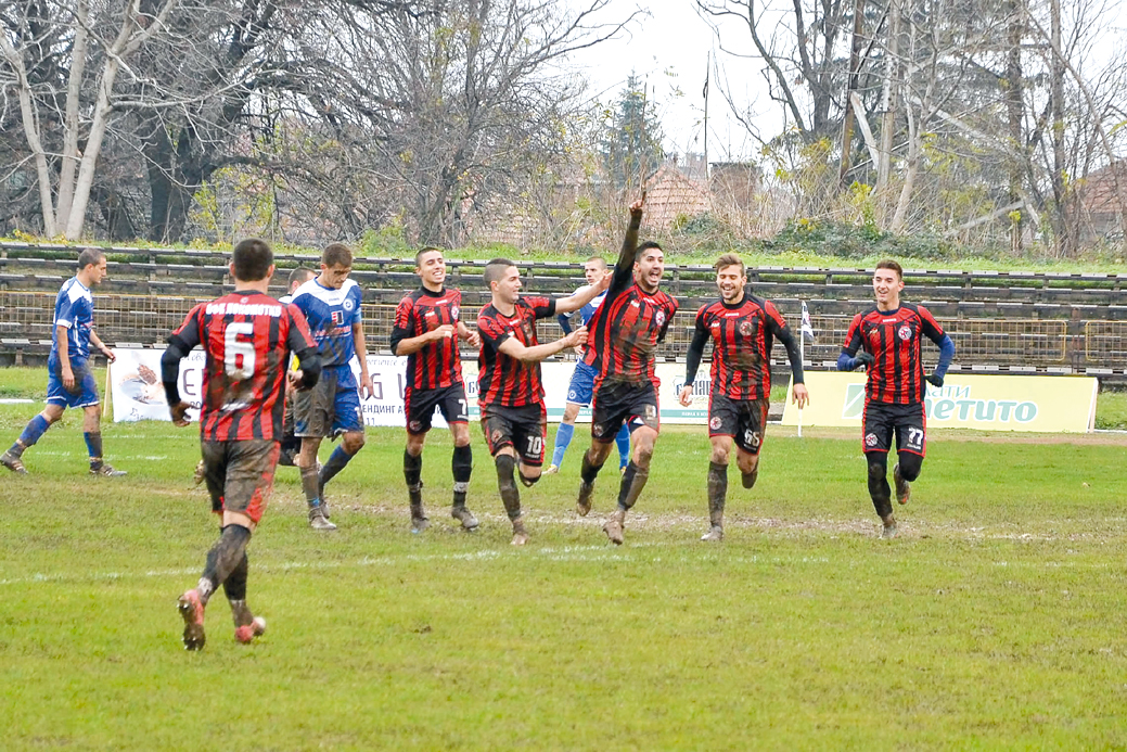 “Локо” с важна победа в Банско: 1:0 с гол на Николай Иванов