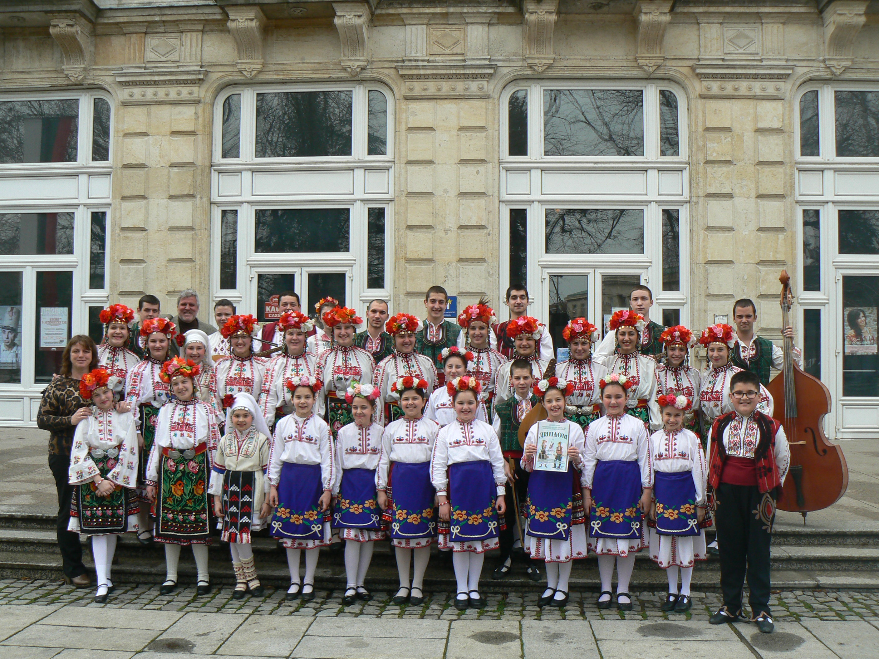 Горещи новини | Хорът и оркестърът на “Българче”  спечелиха Гран при от конкурс в Русе