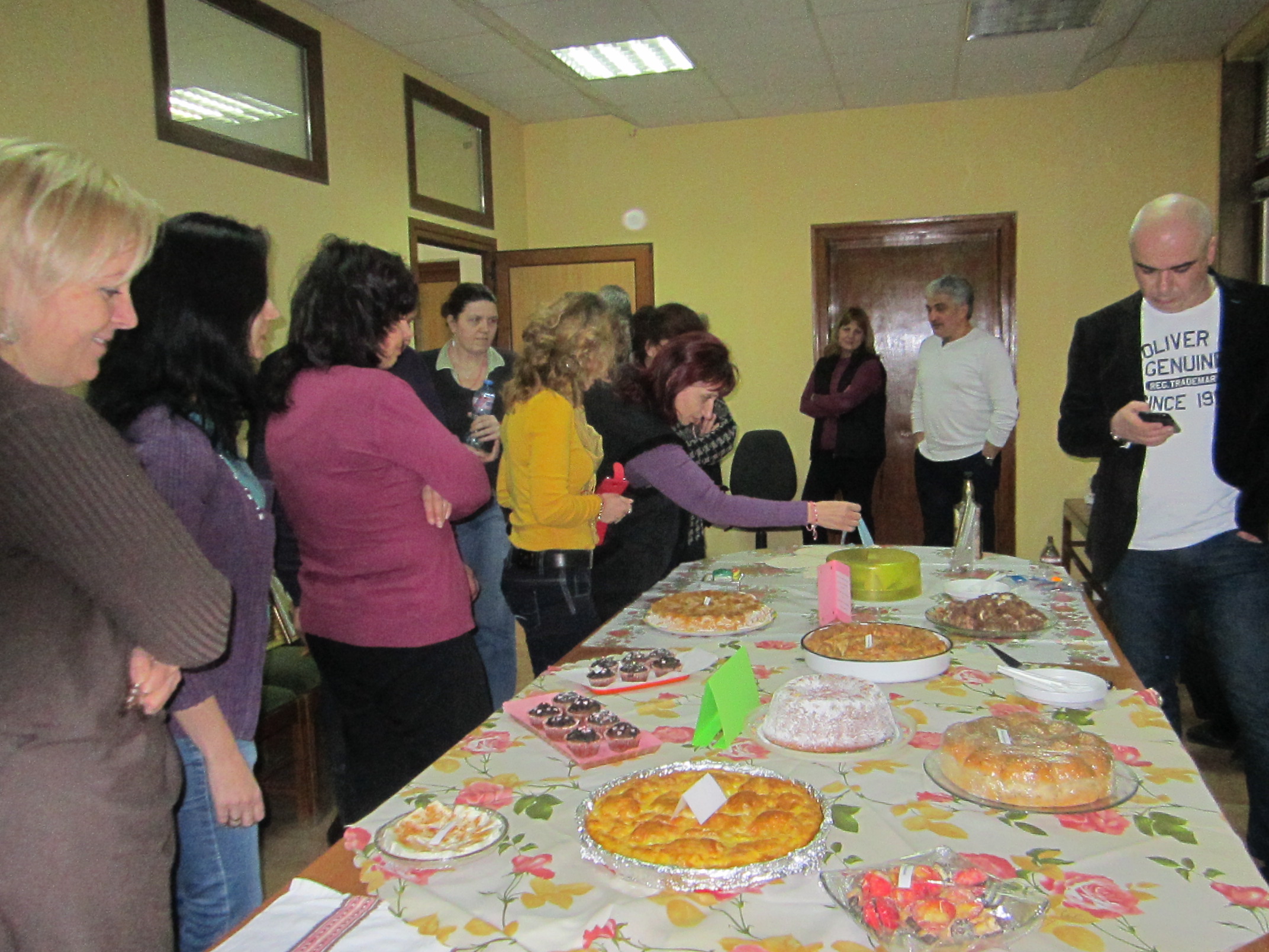 Данъчните инспекторки показаха, че са умели гобленарки, кулинарки и приложнички