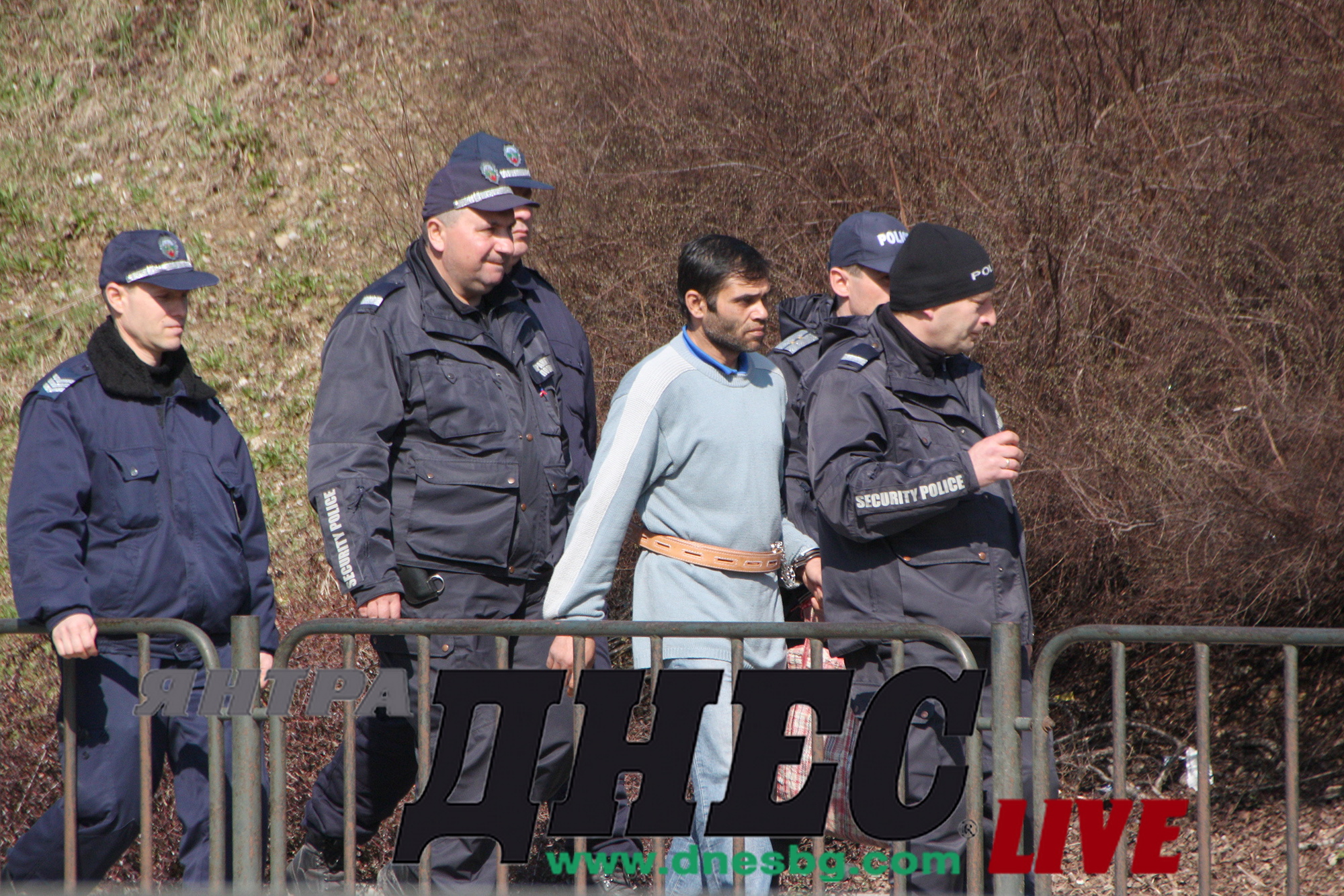 Горещи новини | Заведоха Илиян Здравков на мястото, където  е убита Вероника за следствен експеримент