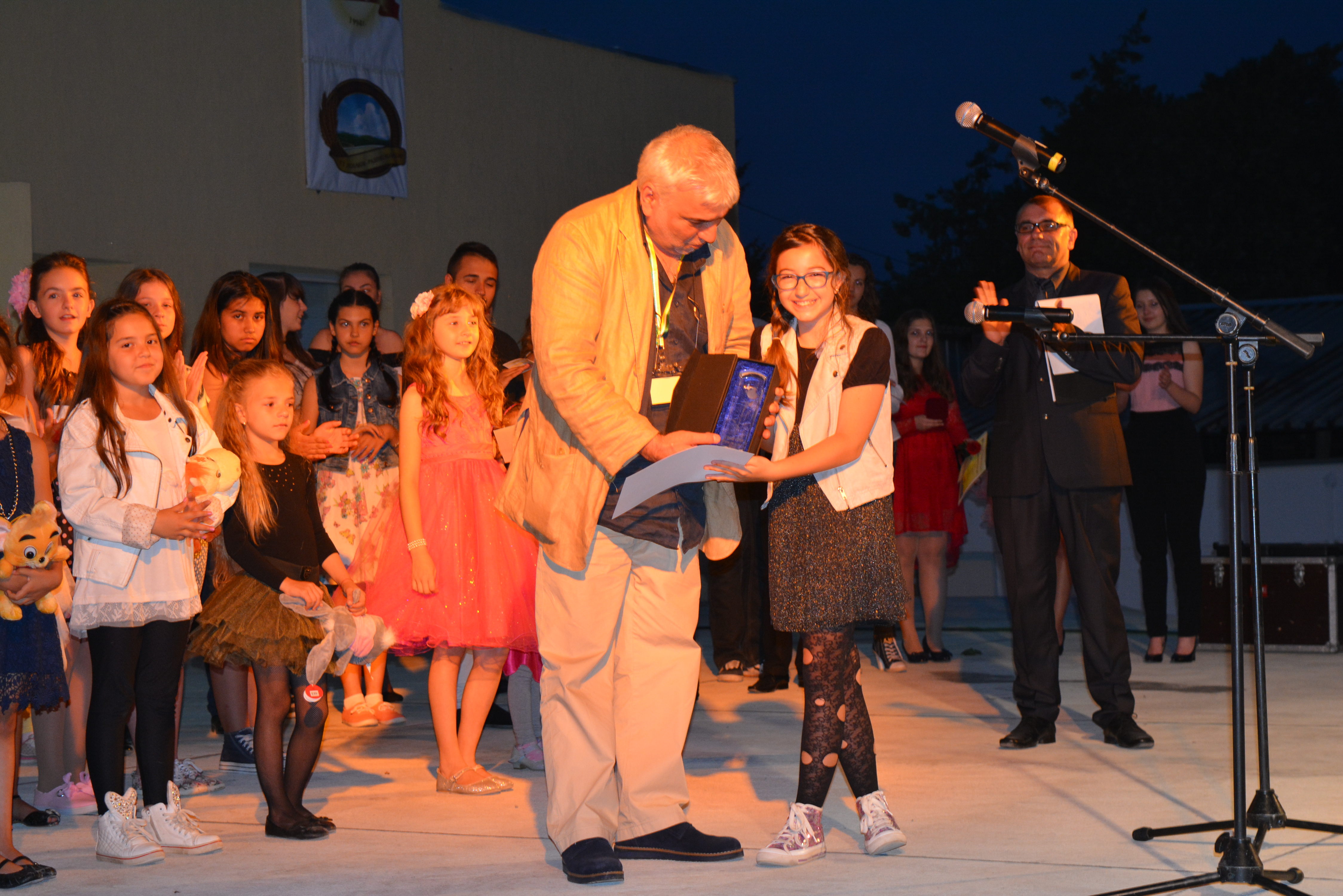 Горещи новини | Гран при от конкурса „Нека да е лято!”  в Павликени за втори път отиде в Бургас