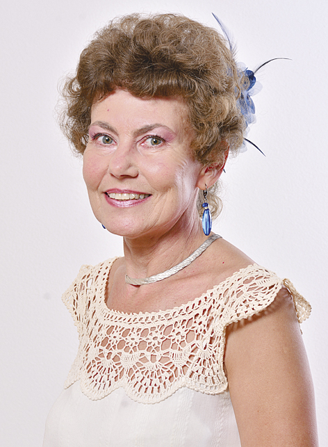 Пари и власт | Валентина Димитрова помага на децата  в болницата бързо да се справят с уроците