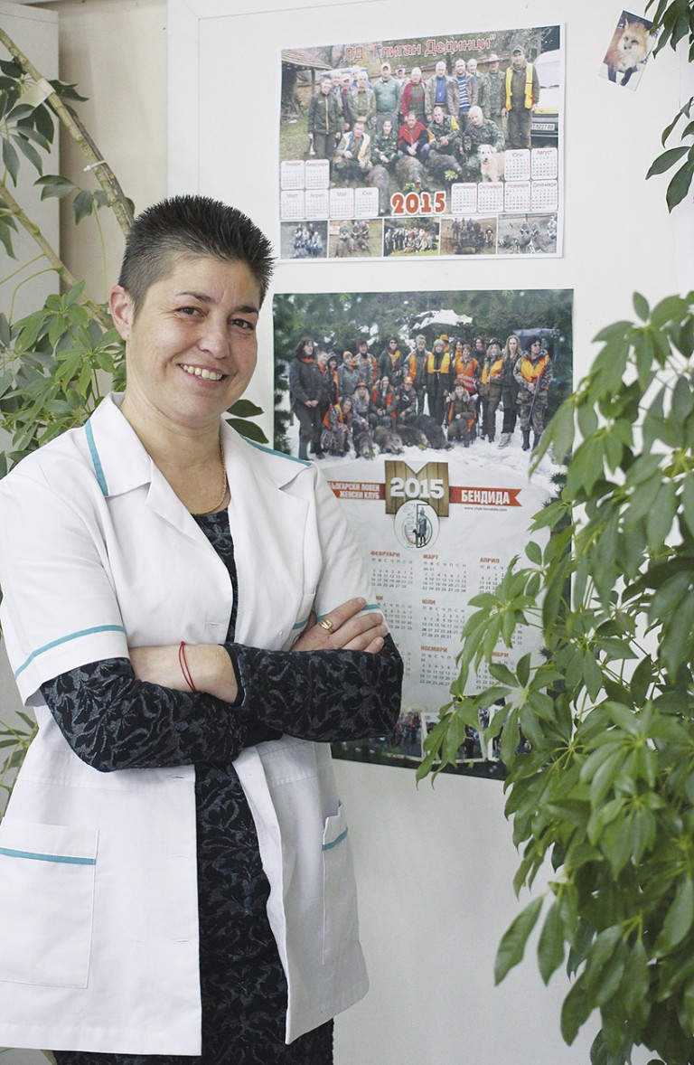 Съвременна Артемида  ловува в село Дединци