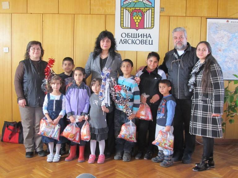 Сурвакаха кмета на Лясковец д-р Гецова за Ромската Нова година