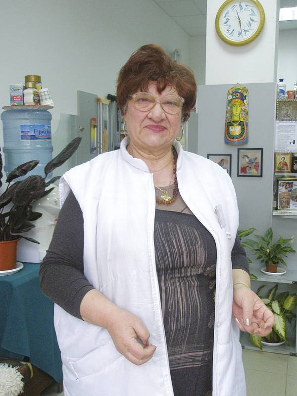 Здраве | Фармацевтът Катя Иванова e първият носител  на званието “Почетен председател на НСБФБ”