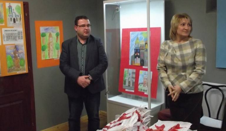 Свищов | Община Свищов награди детски рисунки в конкурс