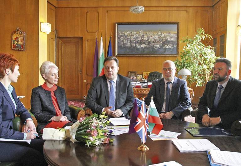 Стартира проект за по-добра интеграция на британците у нас