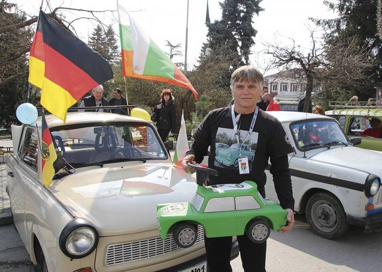 Общество | Трабантаджии от три държави превзеха Велико Търново