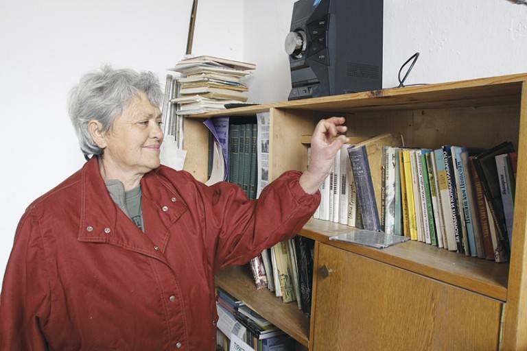 Кладни дял е село с десет жители и 100 членове на читалищното настоятелство