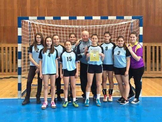 Спорт | СОУ “Емилиян Станев” е областен шампион по волейбол и хандбал
