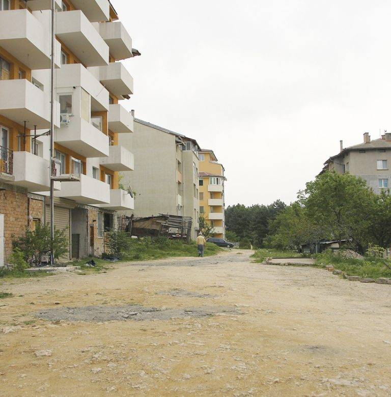 Търновци настояват ул. “В. Априлов” от блато да стане нормална улица