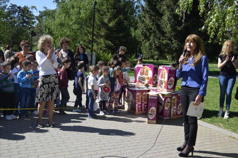 Стотици великотърновски деца пяха, играха и танцуваха в Деня на земята