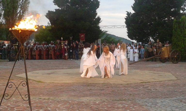 С уникално огнено шоу бе открито  Дванадесетото издание на фестивала „Орел на Дунава”