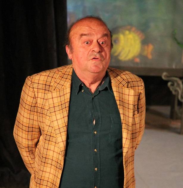 ЕЛЕНСКИТЕ ТЕАТРАЛИ ПРЕВЗЕХА ФЕСТИВАЛА В КАВАРНА