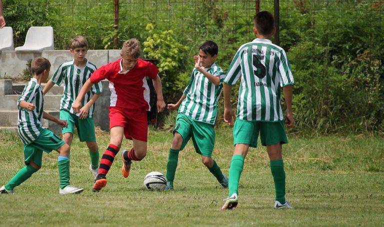 Горещи новини | IV детски турнир по футбол в гр. Елена