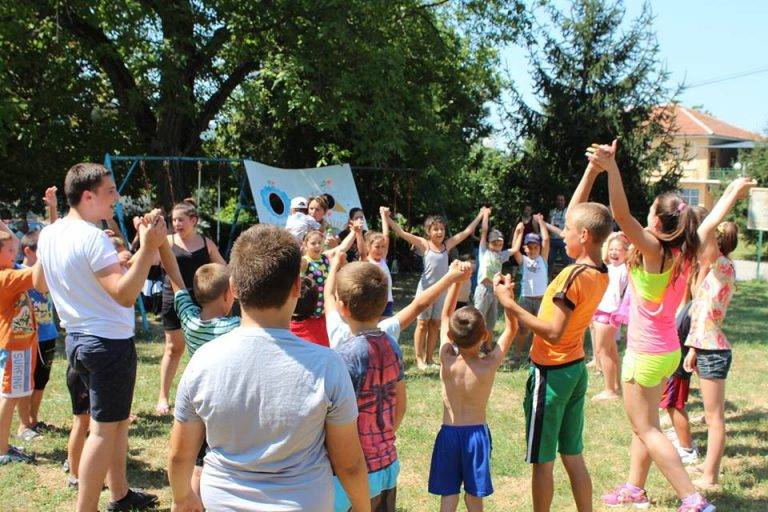 Водни приключения радват децата от  община Горна Оряховица през лятото