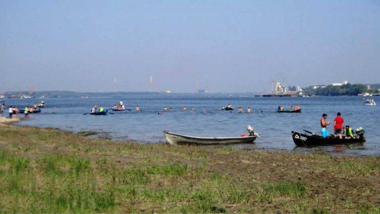 Горещи новини | Предстои традиционното преплуване  на река Дунав край Свищов