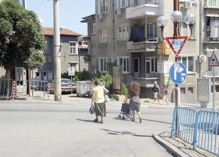 Горещи новини | 53-ма са глобени за неправилно пресичане в акция “Пешеходец” за ден