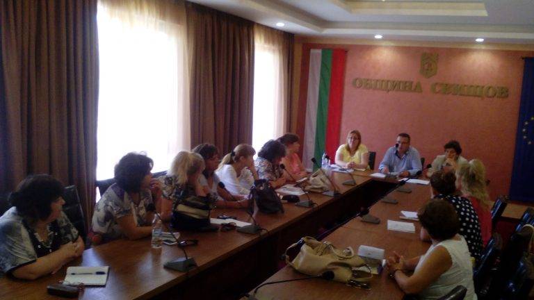 Срещи с директорите на училища и детски градини се проведоха в Свищов